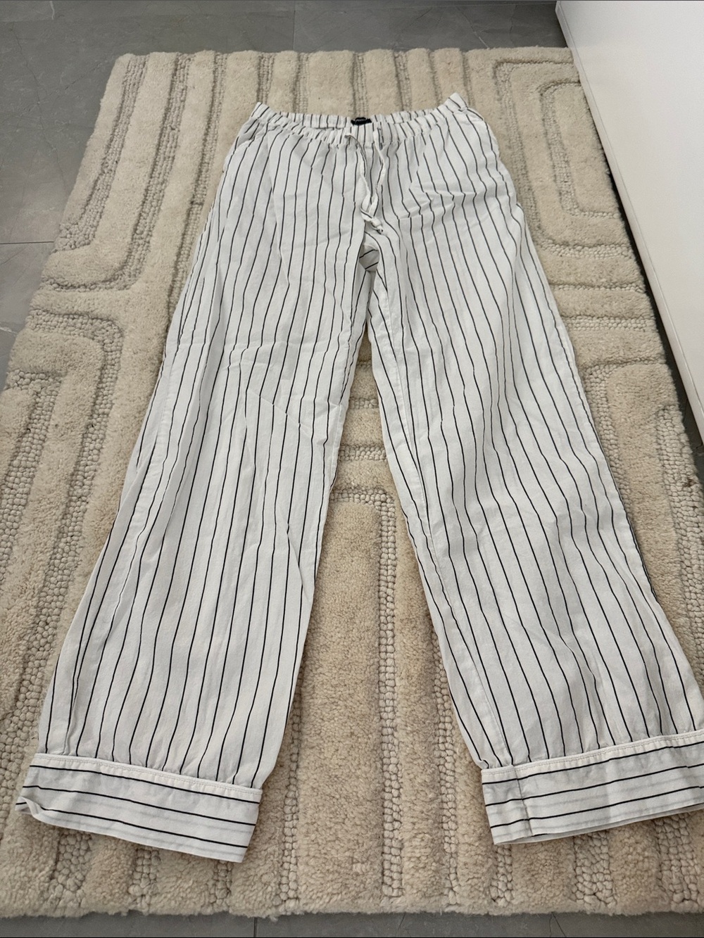 GAP light weight cotton womens White Straight-Leg Stripe Pants